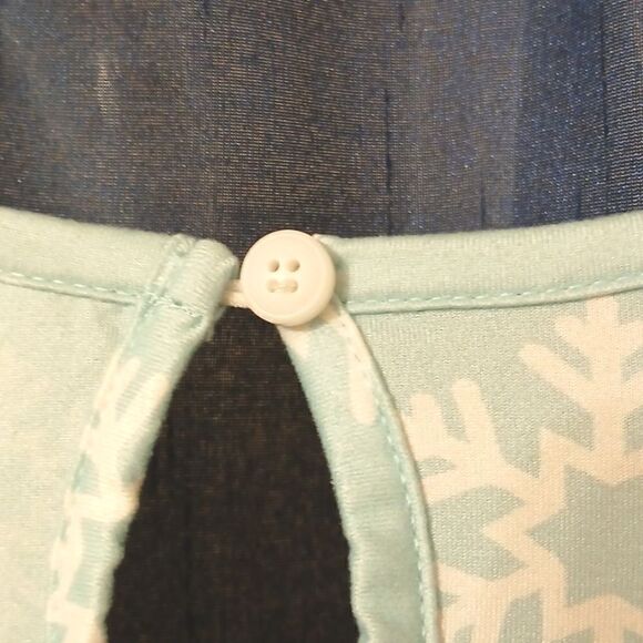 🩷RUFFLE GIRL Holiday Dress Light Blue Background W/Snowflakes. VARIOUS SIZES - Picture 9 of 12